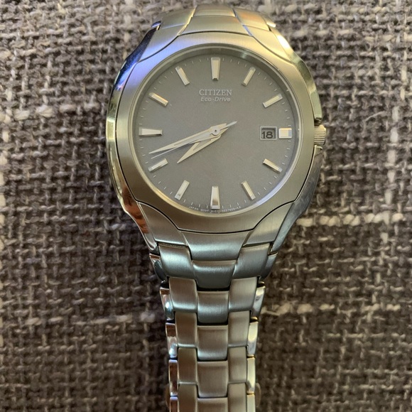 citizen eco drive e11